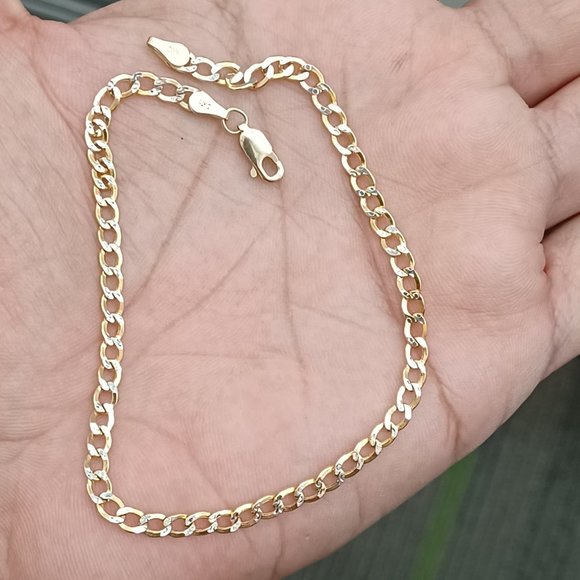 10kt Real Gold Cuban Daimond Cut Bracelet size 8 inches
